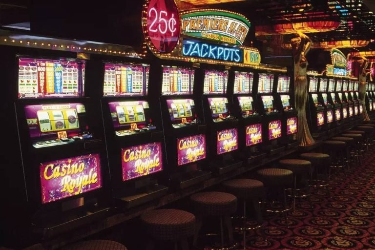 ttjili platform interface showing sports and casino sections on mobile